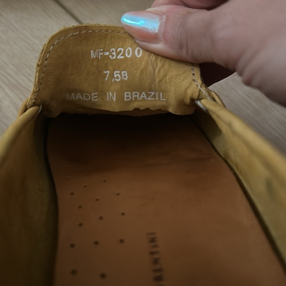 Flats - Picture 6 of 7